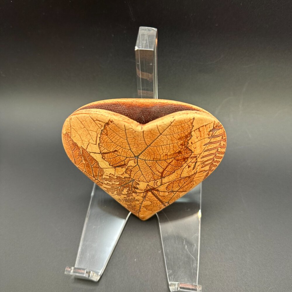 VTG Malabar Pottery Heart-Shaped Wall Pocket Vase - Picture 7 of 13